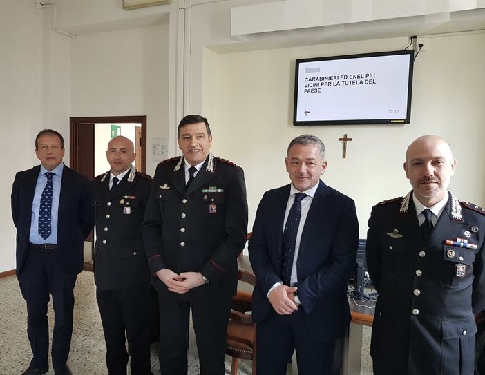 Carabinieri ed Enel più vicini per la tutela del paese Carabinieri ed Enel più vicini per la tutela del paese