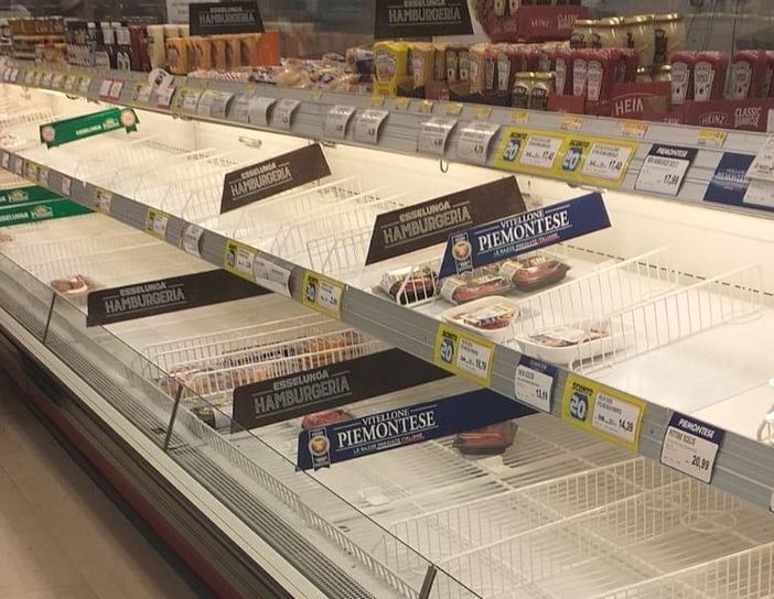 Coronavirus, a Novara supermercati presi d’assalto