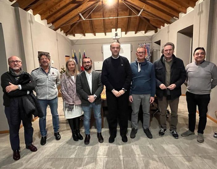 “Il presidente incontra il territorio”: ieri riunione ad Armeno con i sindaci della zona “Il presidente incontra il territorio”: ieri riunione ad Armeno con i sindaci della zona