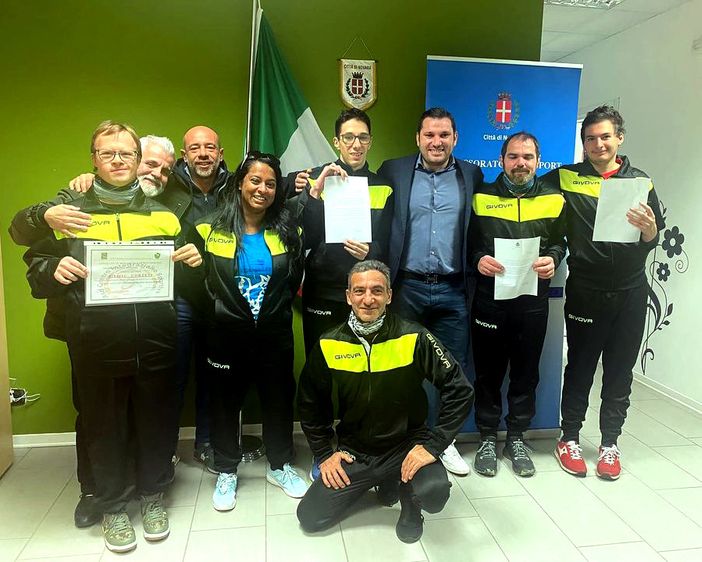 I nuotatori paralimpici hanno incontrato l’assessore De Grandis