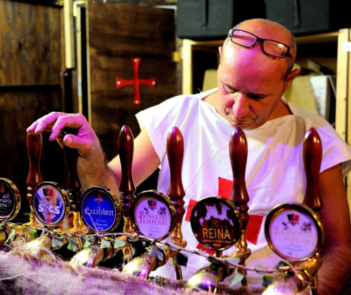 Hai un'attività di somministrazione di alimenti e bevande? Partecipa ad Arti e Mercanti di Asti! Hai un'attività di somministrazione di alimenti e bevande? Partecipa ad Arti e Mercanti di Asti!