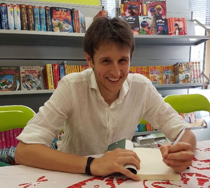 Il nuovo romanzo del trecatese Luca Contato trova ispirazione dal lago e dalla “sua” Varzo