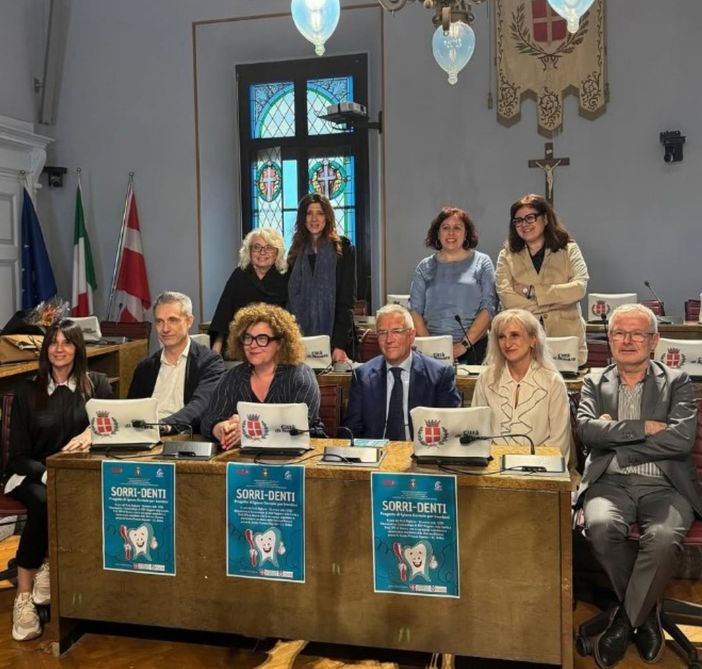 "Sorridenti": un progetto educativo per promuovere l’igiene orale tra i bambini della primaria Rigutini di Novara