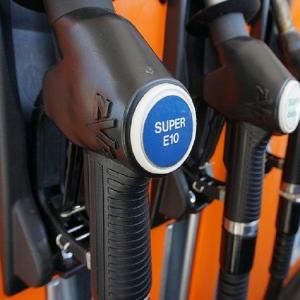 Aiuti di Stato: la Commissione approva un regime italiano da 4 milioni di € a sostegno delle micro, piccole e medie imprese che forniscono servizi di distribuzione del carburante nel contesto della pandemia