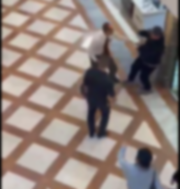 Violenta colluttazione in un centro commerciale di Novara