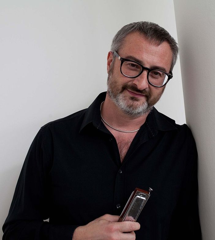 Domenica 23 febbraio Aperitivo in Jazz con Max De Aloe