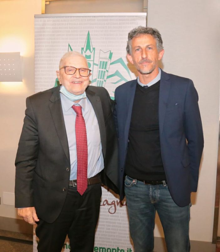Dpcm, Uncem: “Bene le seconde case, ora si permetta a tutti di praticare sport sulla neve nelle località montane”