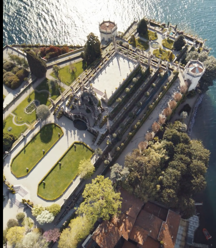 Fermento a Stresa per la sfilata all'Isola Bella della collezione di Louis Vuitton Fermento a Stresa per la sfilata all'Isola Bella della collezione di Louis Vuitton