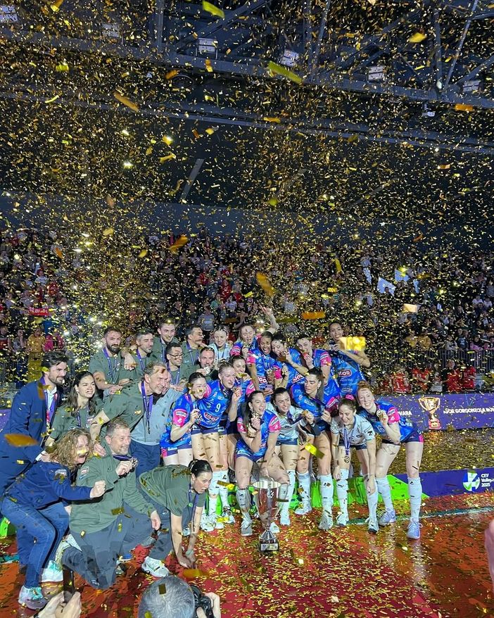Igor Volley Novara conquista la Coppa Cev: un triplete europeo che esalta lo sport del nostro territorio Igor Volley Novara conquista la Coppa Cev: un triplete europeo che esalta lo sport del nostro territorio