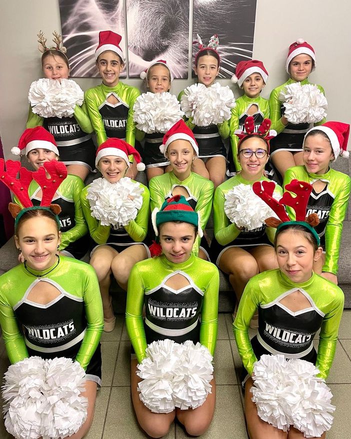 Luce e Magia: Saggio Vallesiano di Natale al Cinema Lux di Borgosesia Luce e Magia: Saggio Vallesiano di Natale al Cinema Lux di Borgosesia