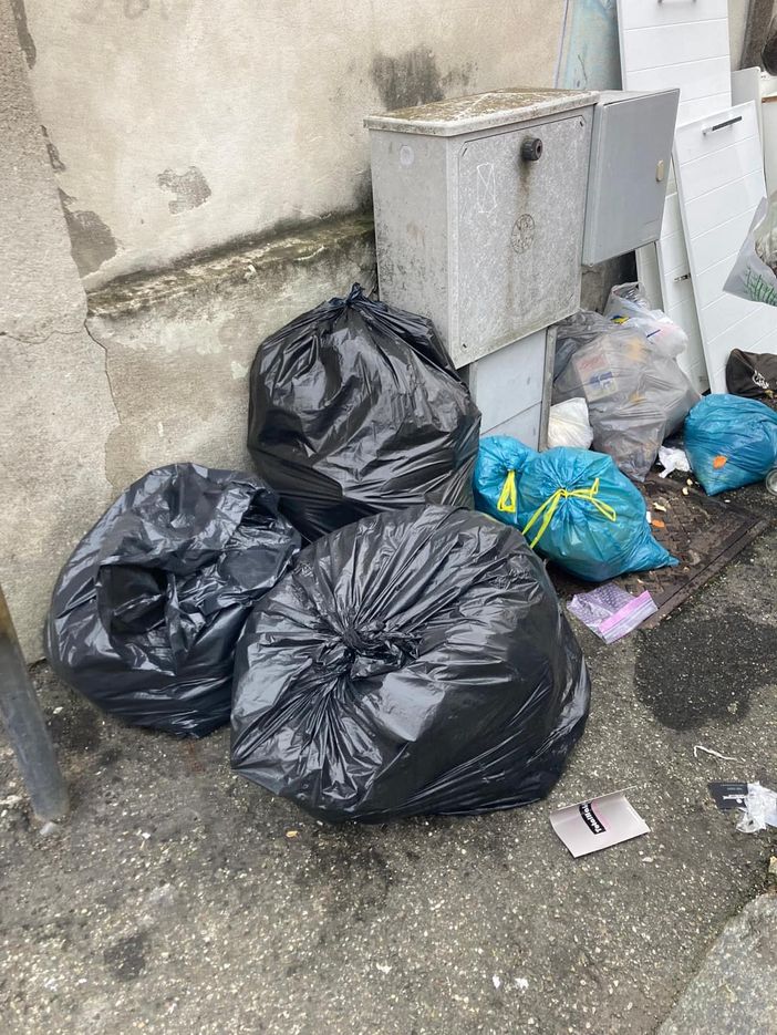 Novara, sanzionato il responsabile dell’abbandono di rifiuti in via De Amicis