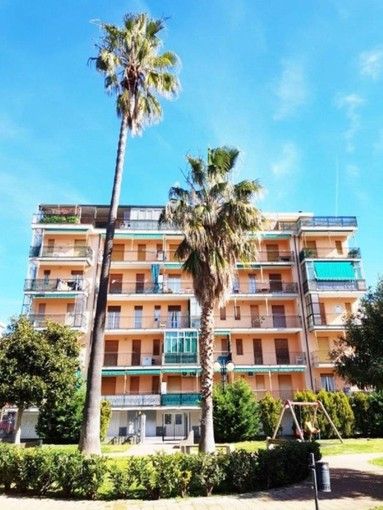 Notizie dal Piemonte. Atti osceni davanti ai bambini: denunciato a Borghetto Santo Spirito