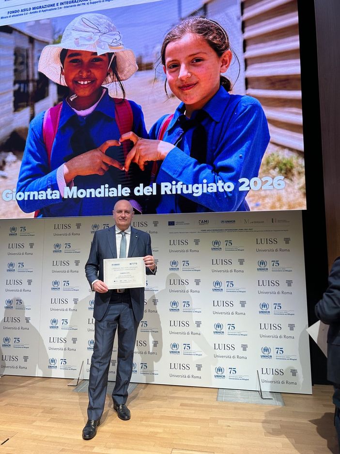 Riconoscimento a Cimberio per l’inserimento lavorativo dei rifugiati nelle imprese italiane Riconoscimento a Cimberio per l’inserimento lavorativo dei rifugiati nelle imprese italiane
