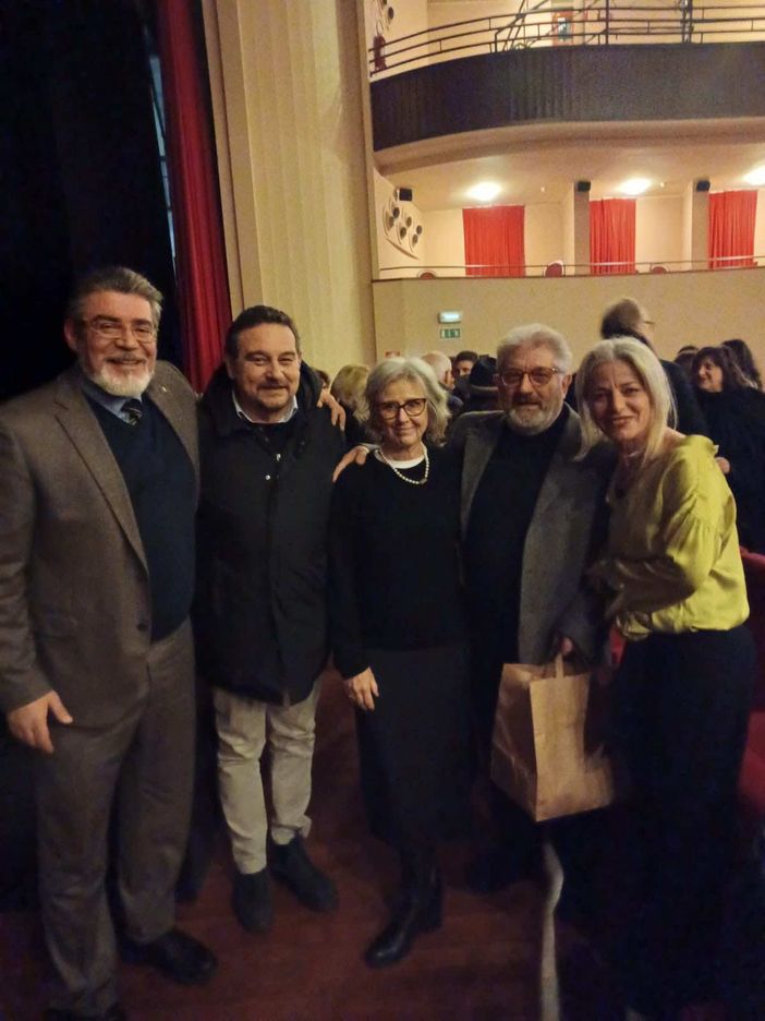 “Lo spettacolo del benessere” incanta Novara: un viaggio tra emozioni e cura “Lo spettacolo del benessere” incanta Novara: un viaggio tra emozioni e cura