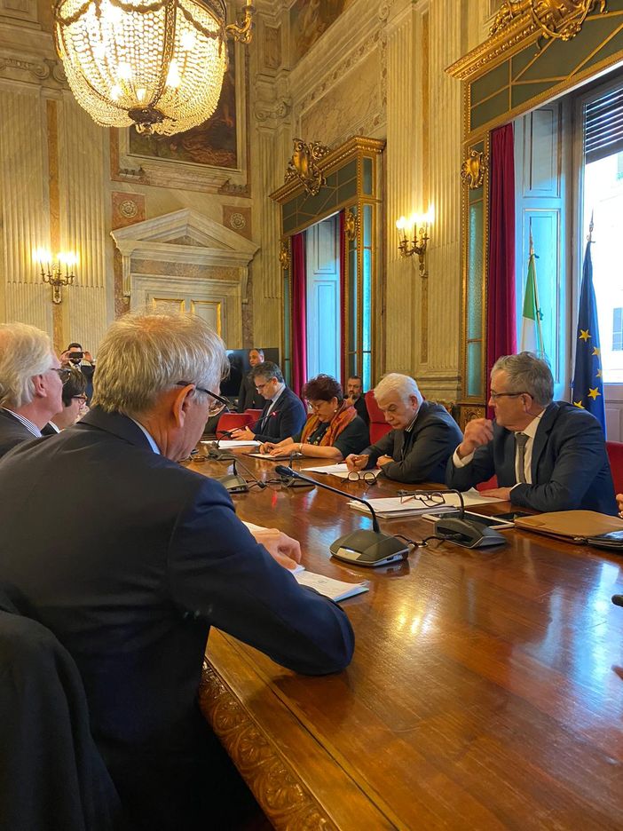 La filiera del vino incontra la Ministra Bellanova per dettare l’agenda del futuro