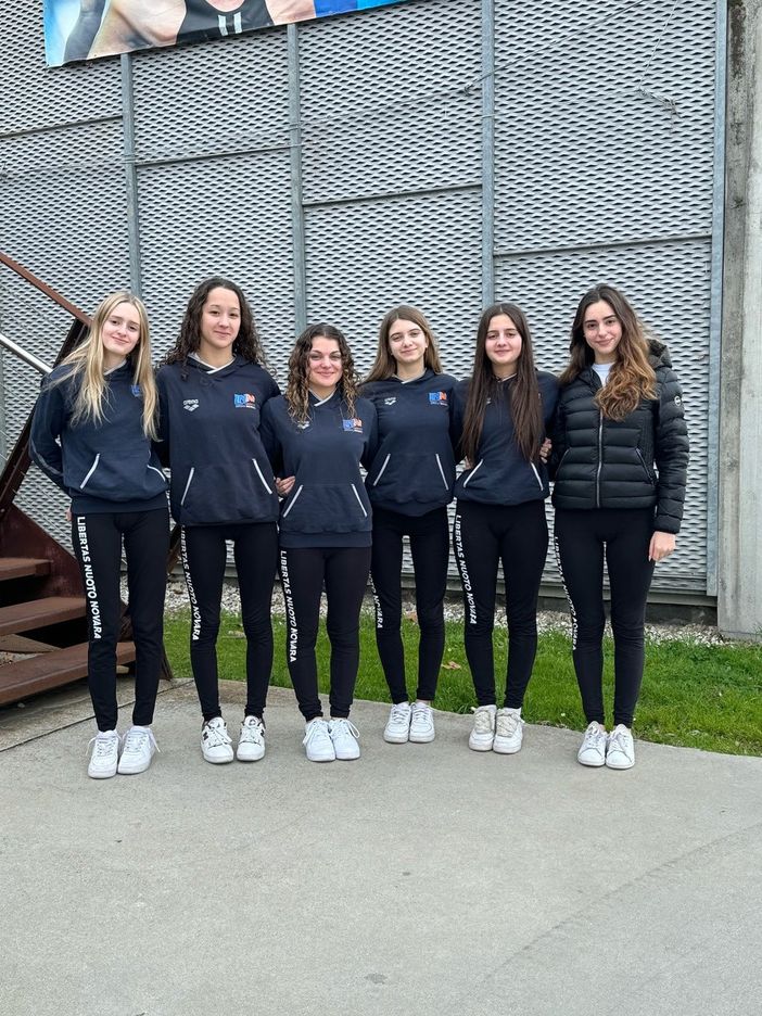 Libertas Nuoto Novara: Asia Ferrari brilla agli italiani juniores di sincronizzato