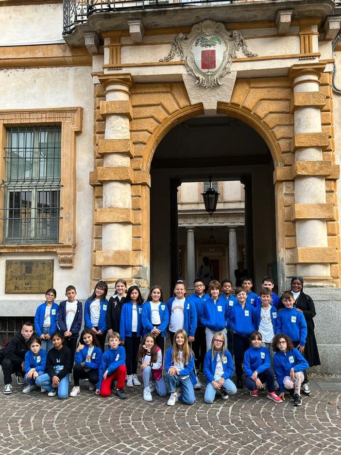 Gli alunni del “Sacro Cuore” in visita a palazzo Natta per conoscere la provincia