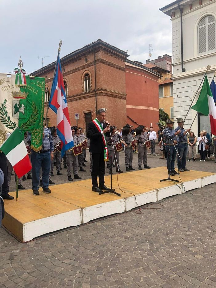 Celebrata ad Arona la festa della Repubblica