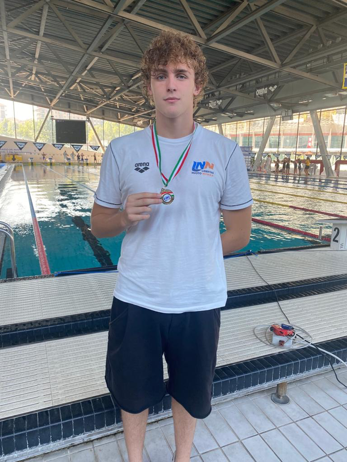 Libertas Nuoto Novara: 15 medaglie ai campionati regionali Libertas Nuoto Novara: 15 medaglie ai campionati regionali