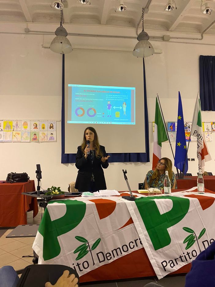 Presentata ad Arona la legge sulla parità salariale