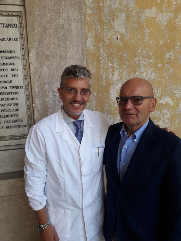 Nella foto il prof. Patti con il direttore generale dell’AOU Maggiore della Carità, Mario Minola