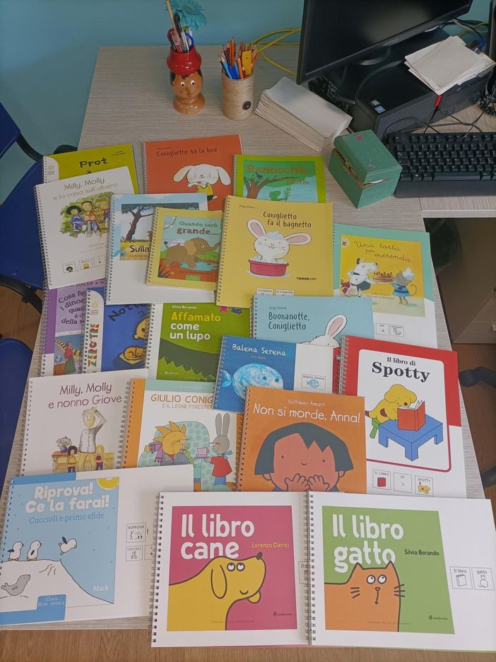 Alla Neuropsichiatria Infantile sono arrivati i libri simboli Alla Neuropsichiatria Infantile sono arrivati i libri simboli