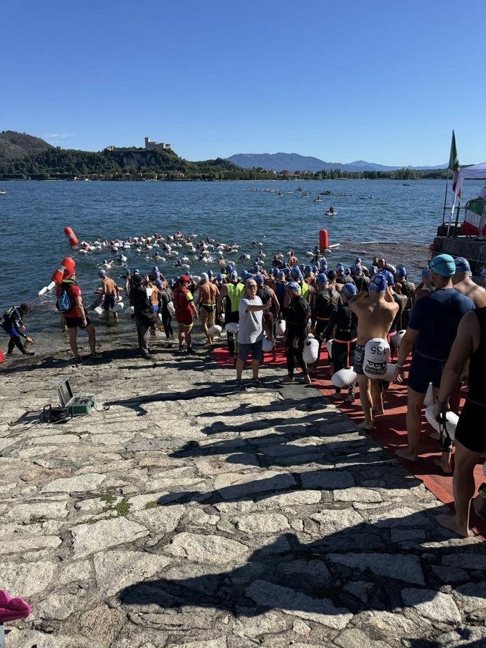 Traversata del Lago Maggiore, 32ª edizione da record con 1200 partecipanti