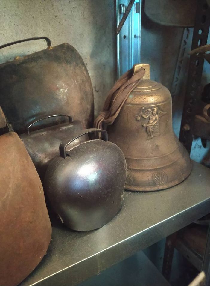 Sfilate con i campanacci a Massino Visconti Sfilate con i campanacci a Massino Visconti