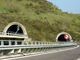 Incidente per oggetti in autostrada, chi paga i danni?