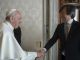 Intesa Sanpaolo, cordoglio per scomparsa Papa Francesco “Guida luminosa”