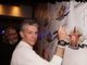 Filippo regis firma il wall della &quot;Dj Reunion di Rimini&quot; marzo 2022,dietro Max Monti (Gam Gam) e Maurizio Nari di Nari&amp;Milani.