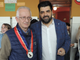 La &quot;pins&quot; dell'Antica Cunsurtarija consegnata al pluri stellato chef Antonino Cannavacciuolo