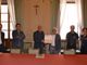 Borgomanero premia Carmelo Rodà, decano dei barbieri