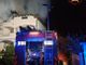 Tetto divorato dalle fiamme in una villa ad Oleggio