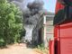 Cameri, grosso incendio in un capannone