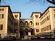 Troppo caldo negli uffici del Tribunale, i dipendenti protestano abbandonando le scrivanie scendendo in cortile