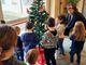 Un successo “Decoriamo l’albero di Natale” a Trecate