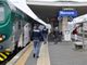 Uomo travolto da un treno alla stazione di Novara: ferito alle gambe