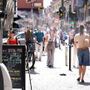 Caldo record, oggi 17 città da bollino rosso: picchi fino ai 40°