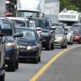 Prove generali di esodo estivo, traffico sulle strade nel weekend: scatta il bollino rosso