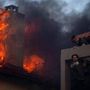 Grecia, ancora incendi ed evacuazioni: situazione critica a Eubea, Kythira e Creta
