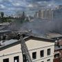 Ucraina, Russia non ferma le bombe: almeno 25 morti nei raid