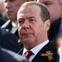 Russia, Medvedev: &quot;Finlandia si prepara a guerra, ci attaccherà&quot;