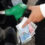 Carburanti, stangata prezzi in 10 anni: diesel +75,5% e benzina +38% Carburanti, stangata prezzi in 10 anni: diesel +75,5% e benzina +38%