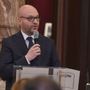 Fontana “Serve più determinazione contro le violenze ai cristiani”