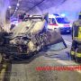 Schianto nella galleria della Volpe: auto si ribalta, danneggiati impianti di emergenza - Foto Benedetti per newsbiella.it