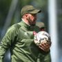 Pablo Gonzalez lascia la panchina della Primavera del Novara: “Sarò sempre un tifoso azzurro” Pablo Gonzalez lascia la panchina della Primavera del Novara: “Sarò sempre un tifoso azzurro”