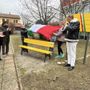 Insieme contro il bullismo: a trecate la panchina gialla per dire basta