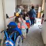I bambini della scuola dell’infanzia “Collodi” in visita alla Biblioteca civica di Trecate