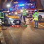 Scontro frontale tra due auto in galleria, persone estratte dalle lamiere (servizio di Mauro Benedetti per newsbiella.it)